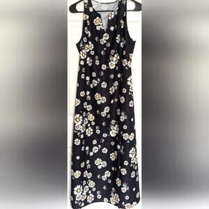 Floral Sleeveless Maxi Dress - Black With White & Yellow Flowers Pockets